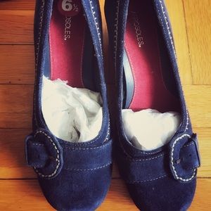 Aerosoles Blue Suede Pumps, *BRAND NEW*, size 6.5